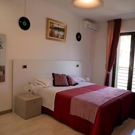 Donna Nicla B&B มาเตรา ภายนอก รูปภาพ