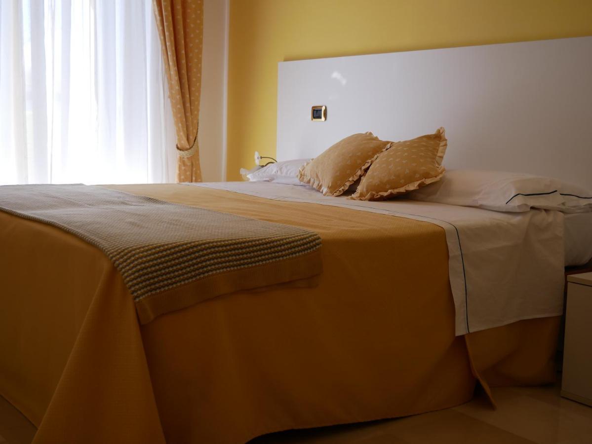 Donna Nicla B&B มาเตรา ภายนอก รูปภาพ